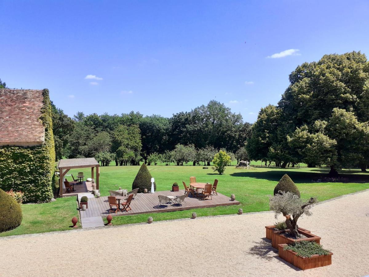 Hotel Domaine De La Limetiere Neuvy-le-Roi Exteriér fotografie