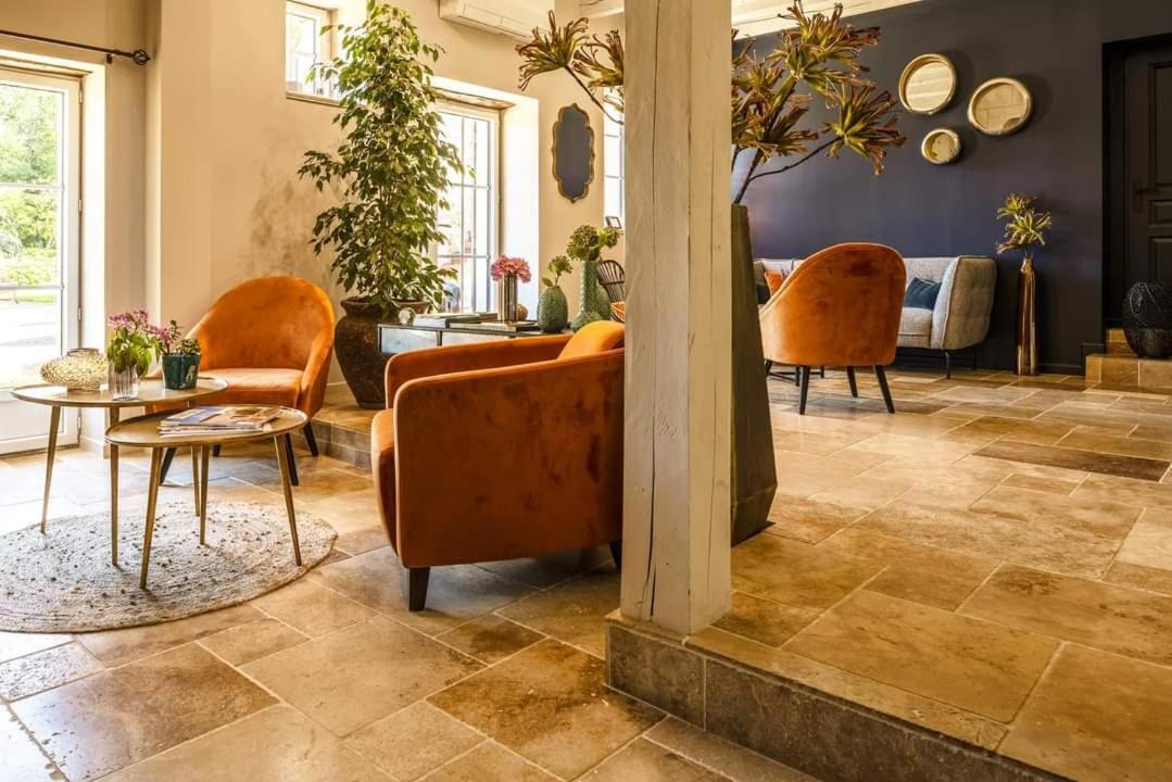 Hotel Domaine De La Limetiere Neuvy-le-Roi Exteriér fotografie