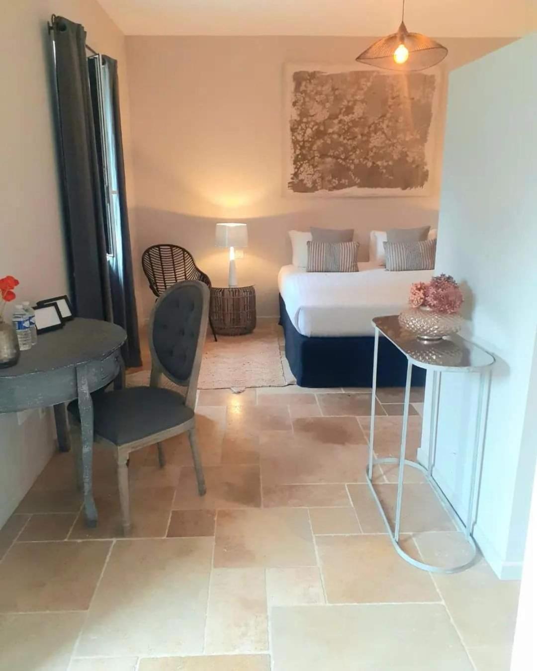 Hotel Domaine De La Limetiere Neuvy-le-Roi Exteriér fotografie