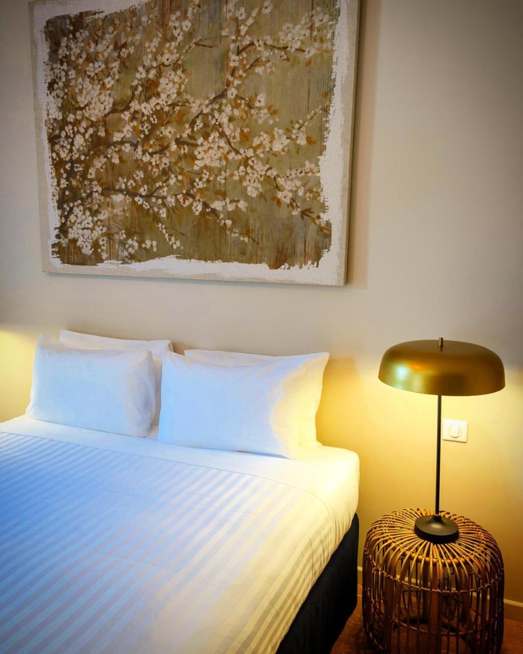 Hotel Domaine De La Limetiere Neuvy-le-Roi Pokoj fotografie